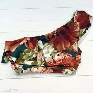 Albion‎ Fit Messina Rosalia Bella One Shoulder Floral Swimsuit Crop Top